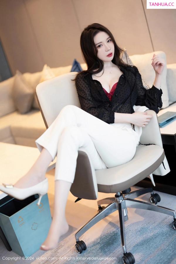 梦心玥  [XiuRen]高清写真图 2024.04.08 No.8354 梦心玥 丝袜美腿第37张图片